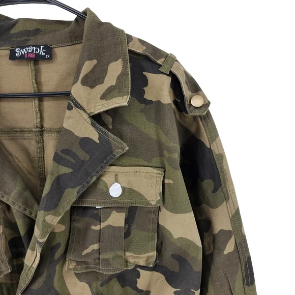 Swank Women's Plus Commander Camo Long Sleeve Romper- 1X - Picture 3 of 6